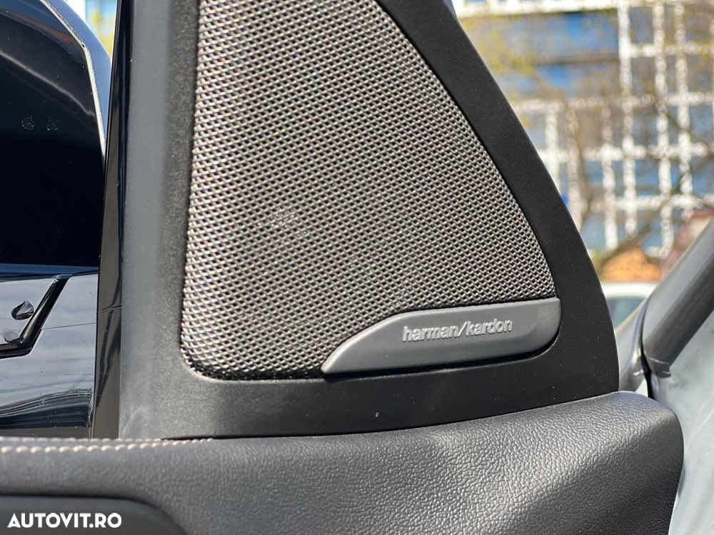 BMW X6 xDrive40i AT MHEV - 12