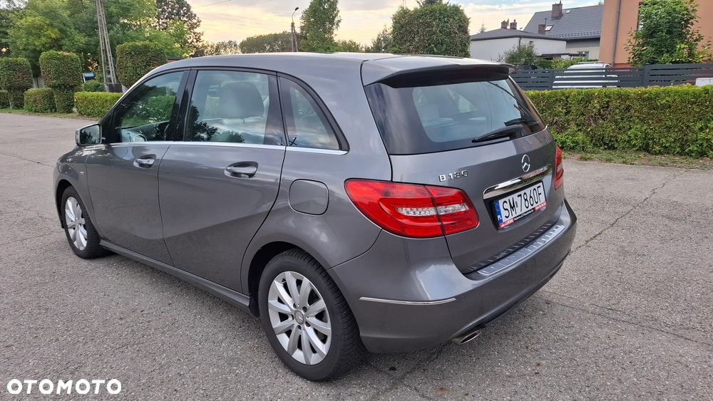Mercedes-Benz Klasa B 180 BlueEFFICIENCY Edition 1 - 4