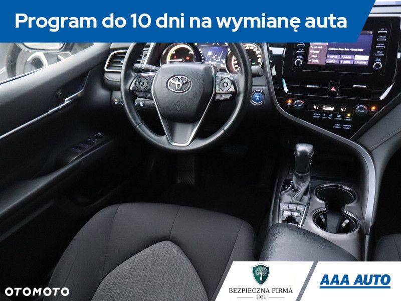 Toyota Camry - 9