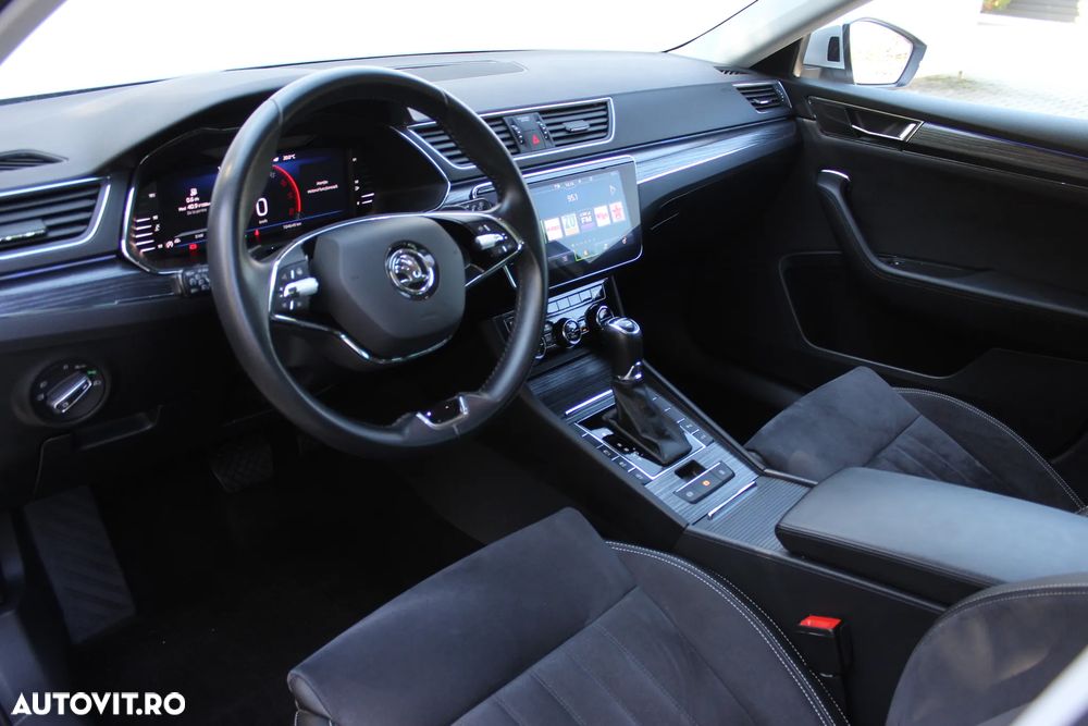 Skoda Superb 2.0 TDI 4X4 DSG Style - 11