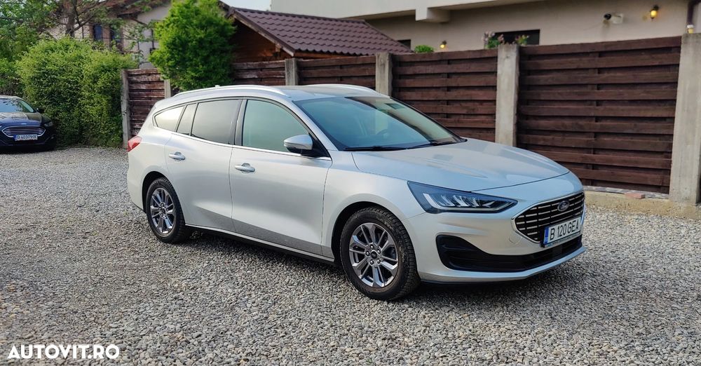 Ford Focus 1.0 EcoBoost MHEV Titanium X - 3