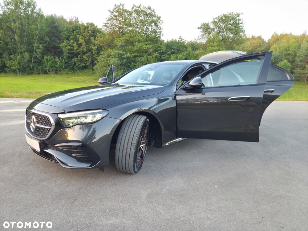 Mercedes-Benz Klasa E - 28