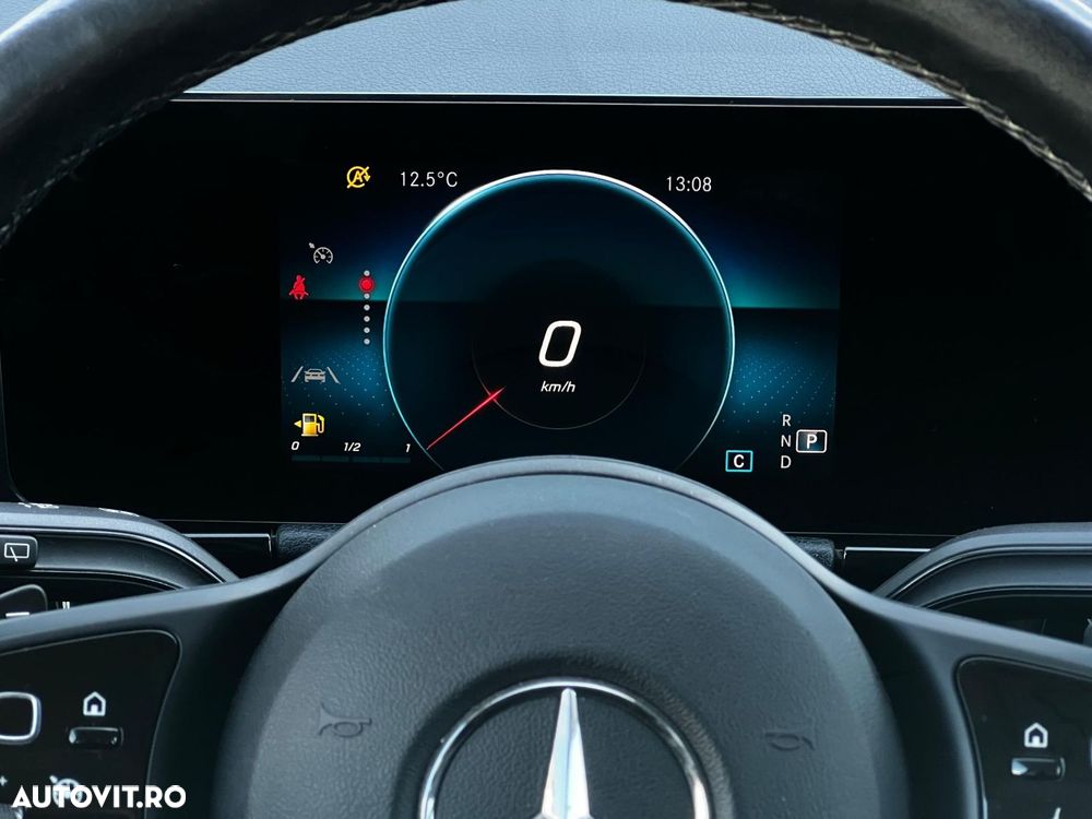 Mercedes-Benz GLA - 14