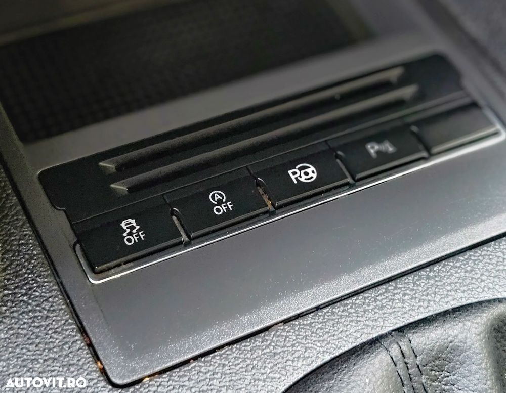 Volkswagen Touran - 23