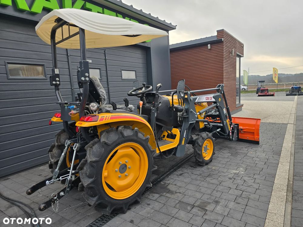 Kubota Force 325 - 7