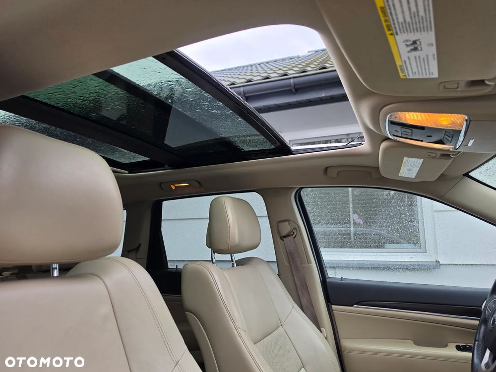 Jeep Grand Cherokee - 29