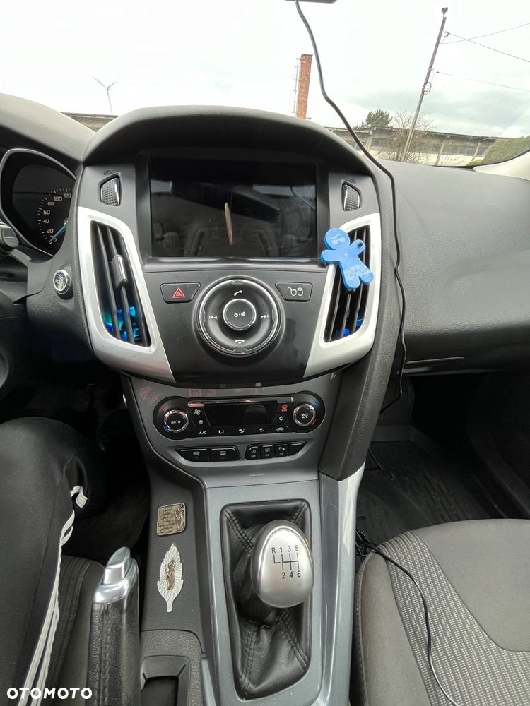 Ford Focus 1.6 EcoBoost Titanium - 14