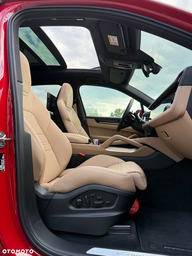 Porsche Cayenne Standard - 20