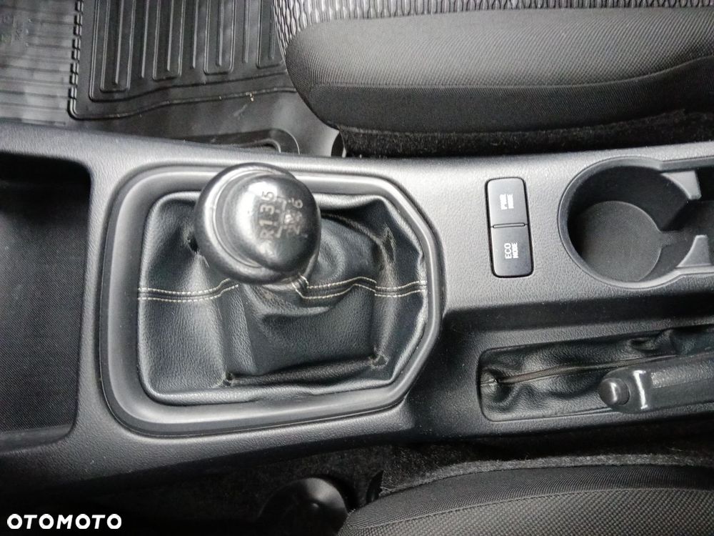 Toyota Hilux 2.4 D-4D Double Cab DLX 4x4 - 22