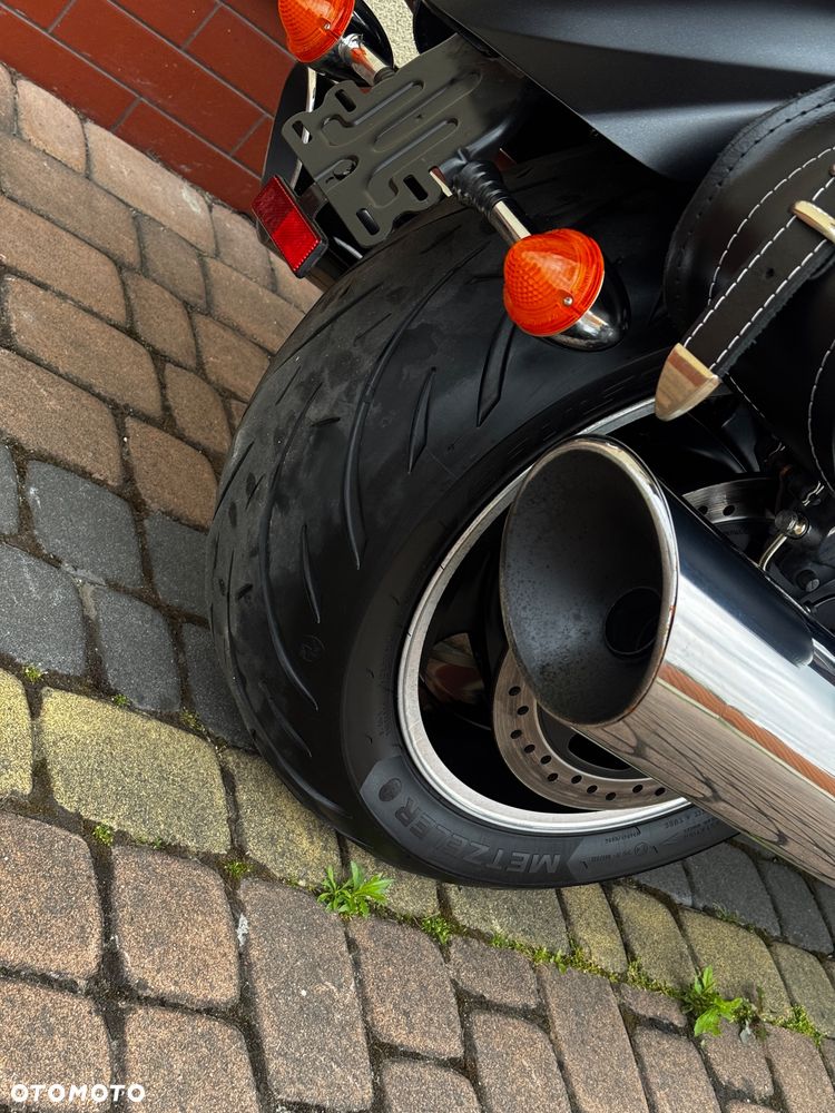 Triumph Inny - 10