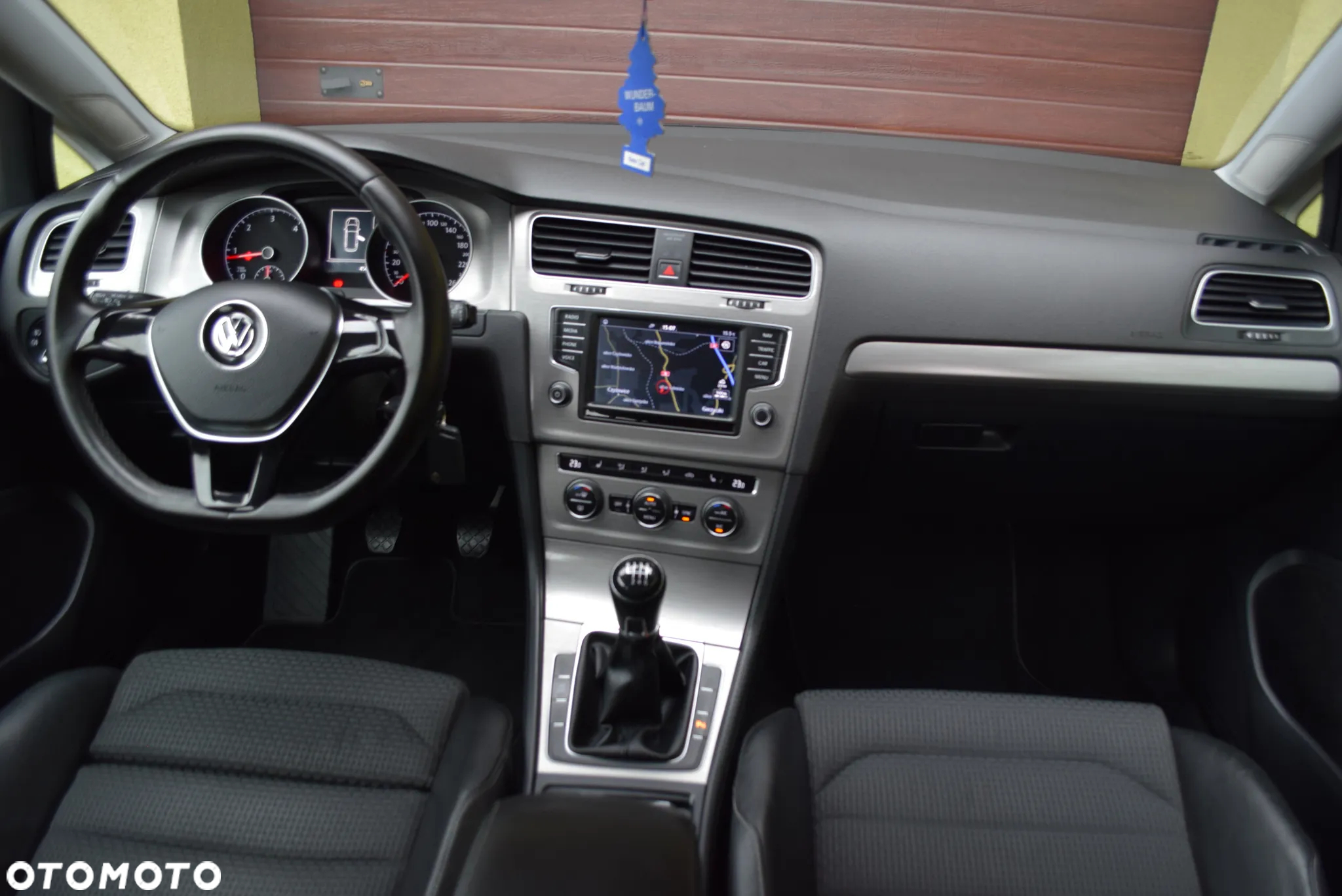 Volkswagen Golf Variant 2.0 TDI SCR Highline - 13