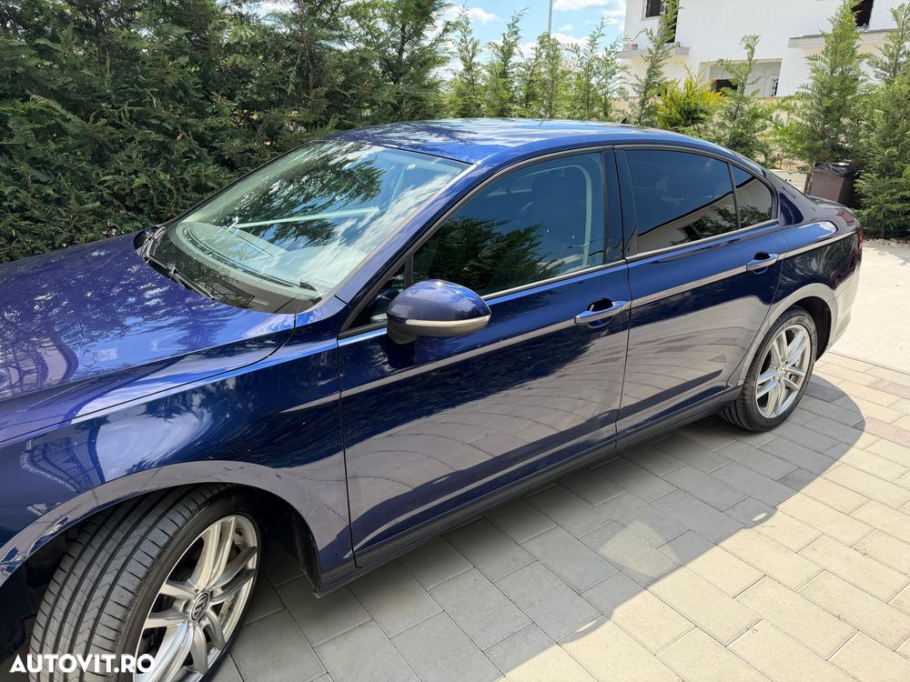 Volkswagen Passat 2.0 TDI SCR DSG Comfortline - 23