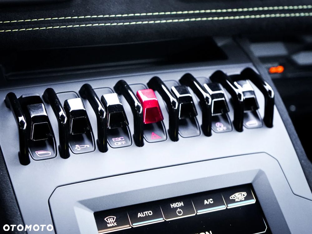 Lamborghini Huracan - 16