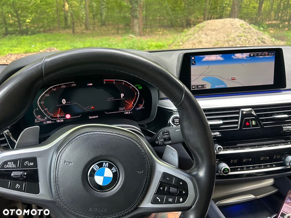 BMW Seria 5 520d MHEV M Sport sport - 9