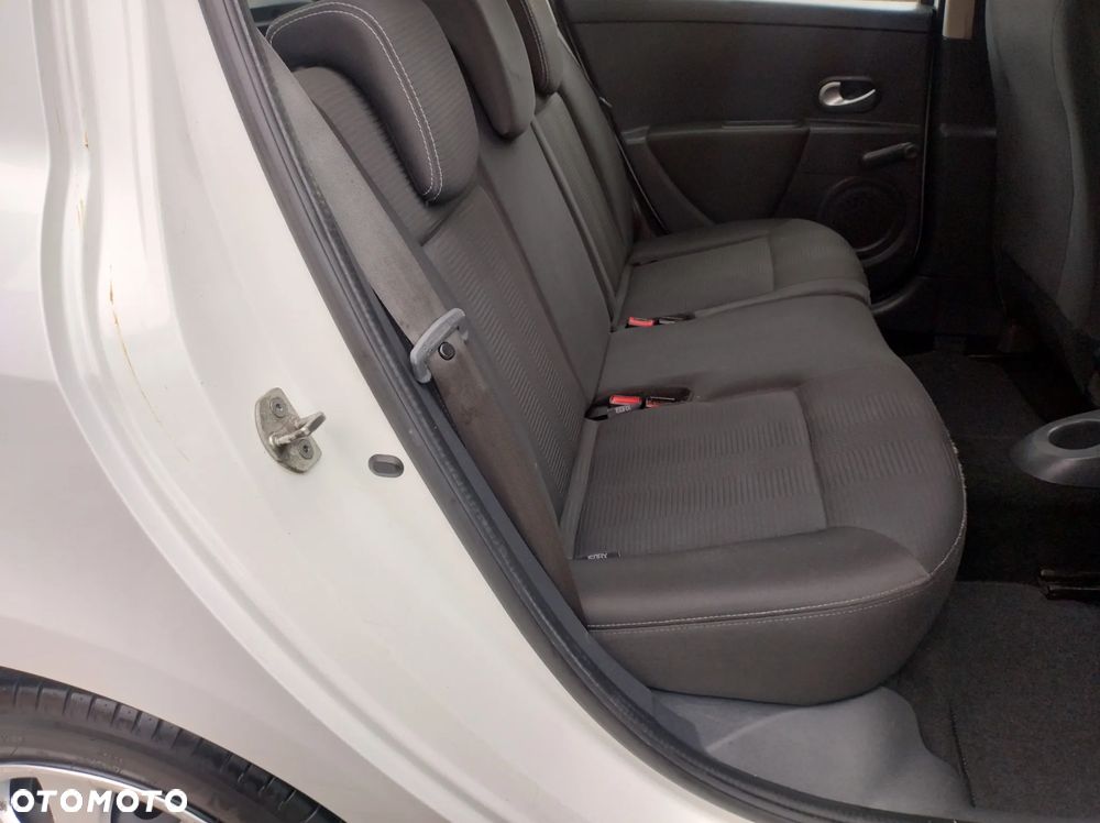 Renault Clio 1.2 16V 75 Dynamique - 21