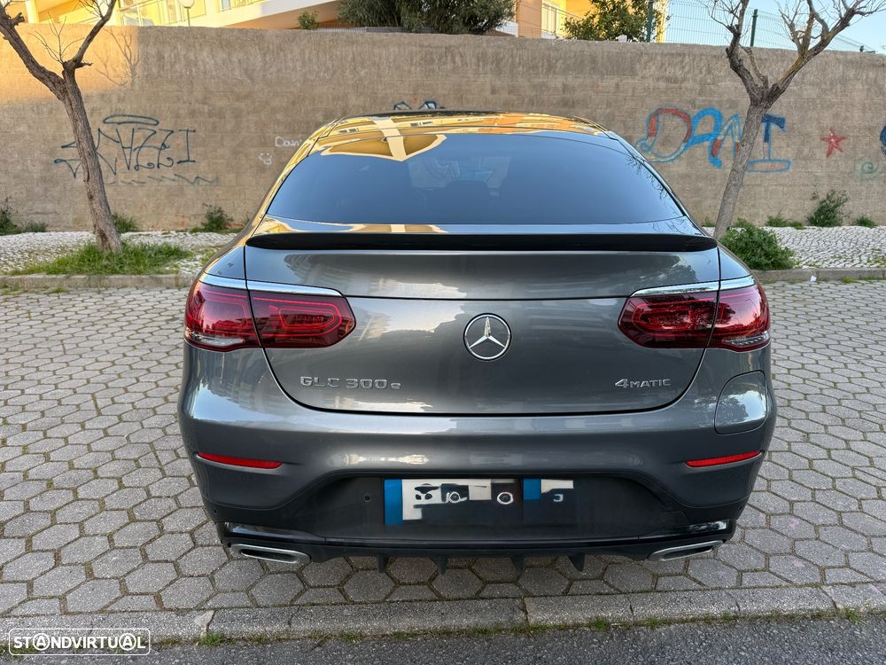 Mercedes-Benz GLC 300 e Coupe 4Matic - 4