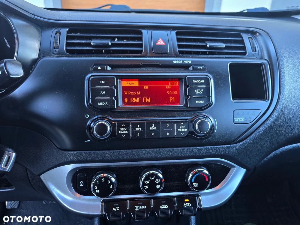 Kia Rio 1.1 CRDI Business Line - 16