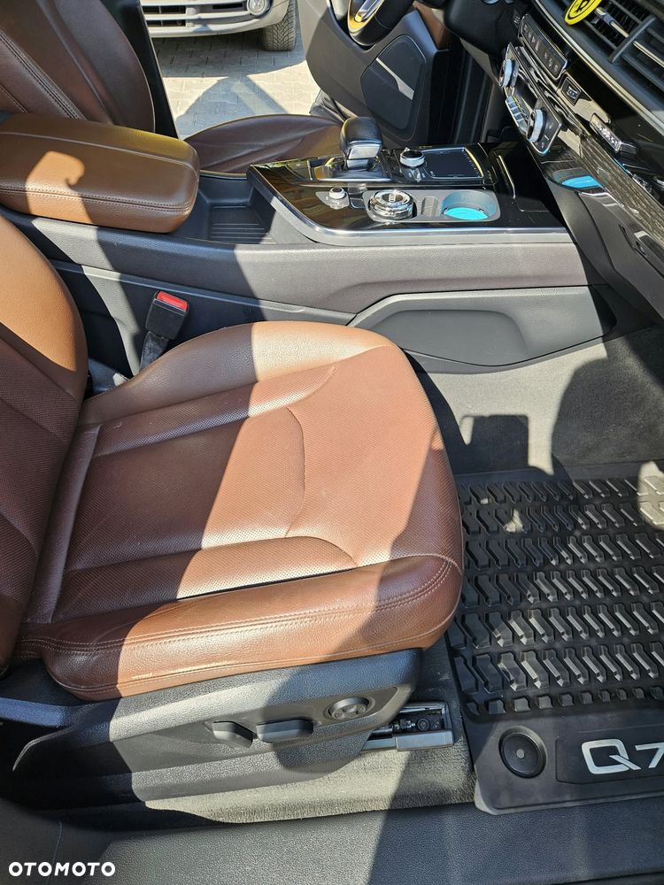 Audi Q7 3.0 TFSI Quattro Tiptr - 11