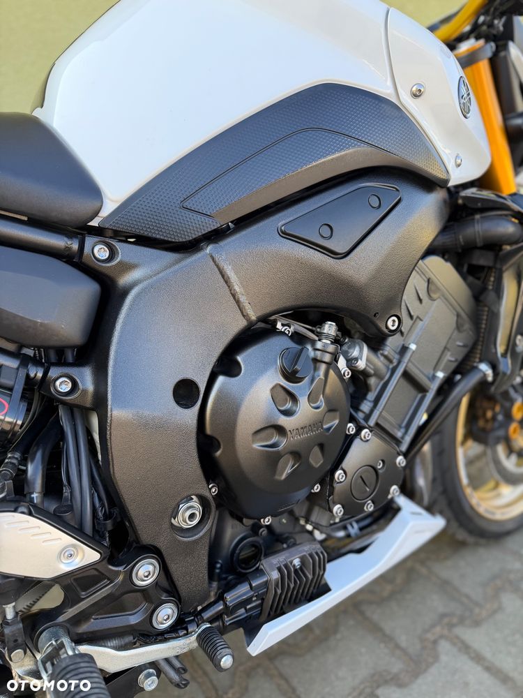 Yamaha FZ8 - 16