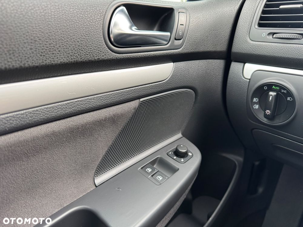 Volkswagen Golf 1.4 TSI DSG United - 22