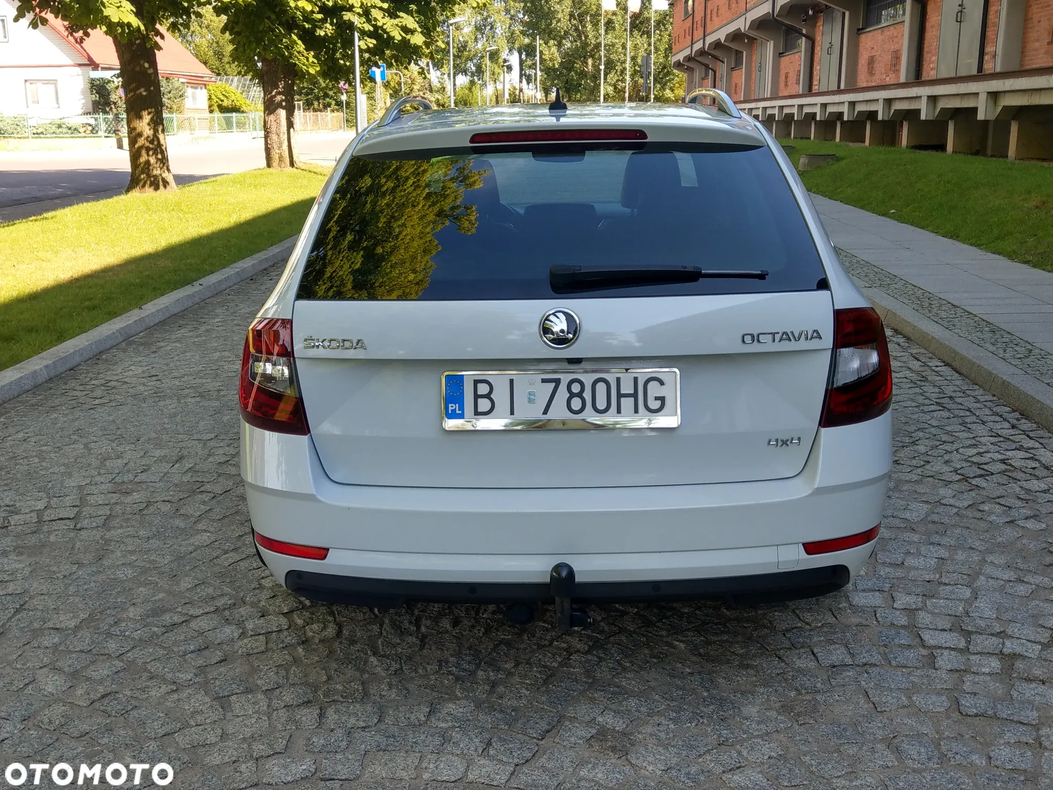 Skoda Octavia 2.0 TDI SCR 4x4 Style DSG - 10