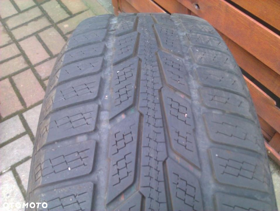 Semperit Speed-Grip 215/65/16 5,5mm #32 - 1