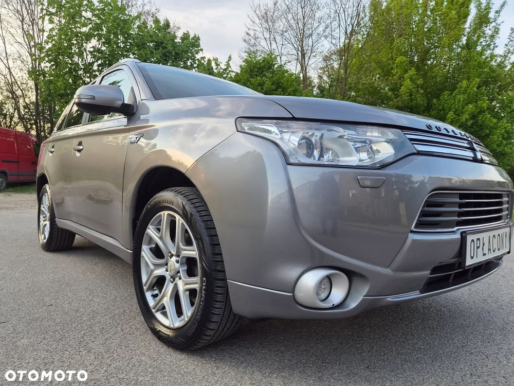 Mitsubishi Outlander - 15