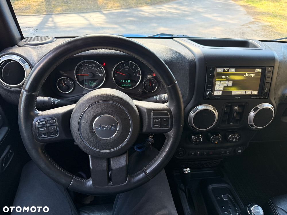 Jeep Wrangler 3.6 Unlim Sahara - 33