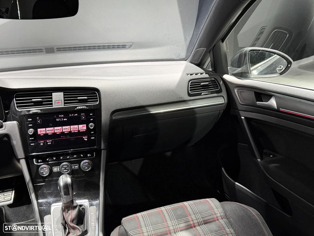 VW Golf GTI (BlueMotion ) DSG Performance - 39
