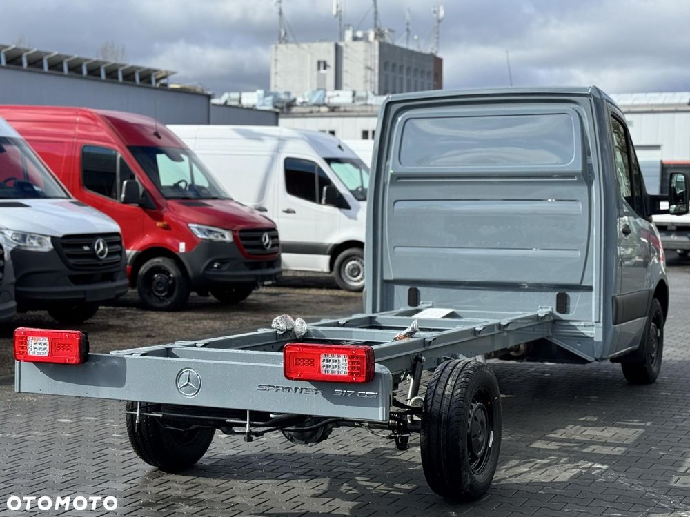 Mercedes-Benz Sprinter - 6