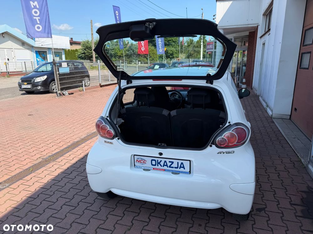 Toyota Aygo 1.0 VVT-i Sol EU5 - 23