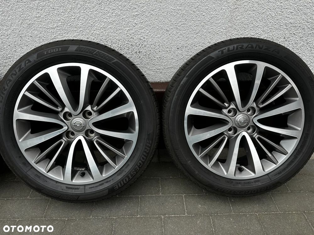 215 50 17 / 4x108 / OPEL Crossland PEUGEOT 207 208 308 GT CITROEN DS3 C3 C4 / CONTINENTAL - 4