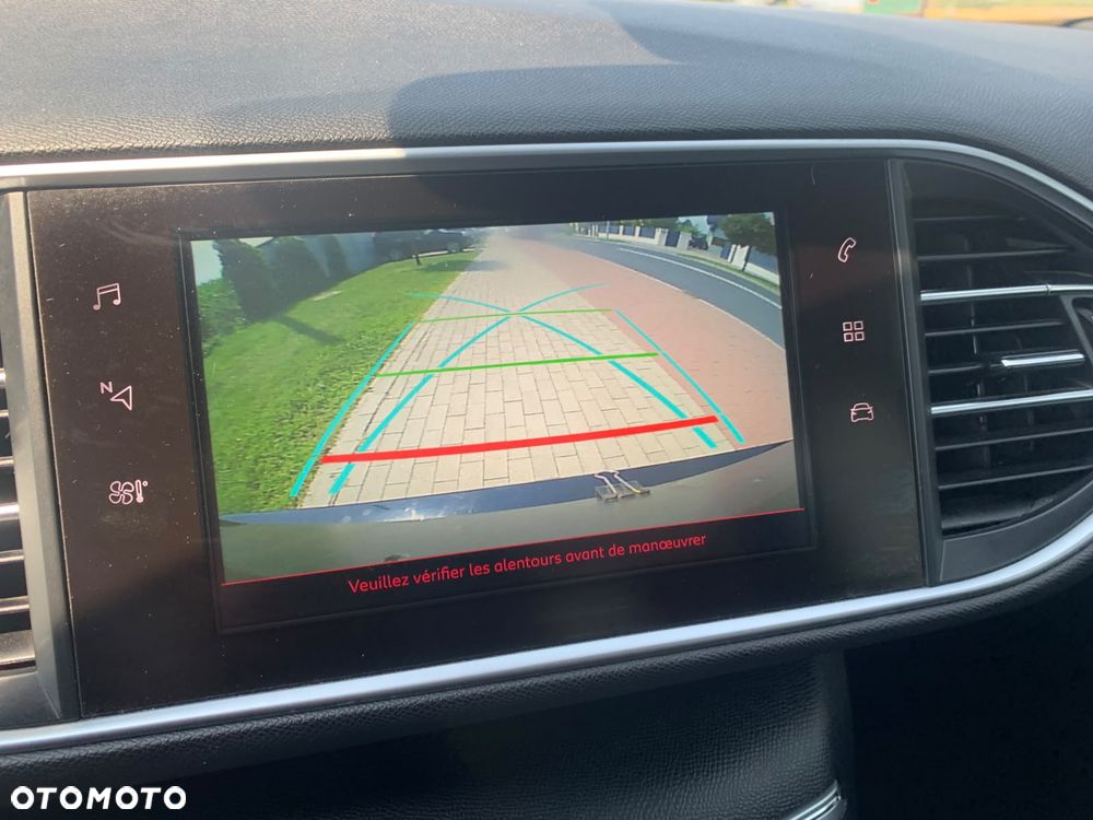 Peugeot 308 BlueHDi FAP 180 EAT8 Stop & Start GT - 34