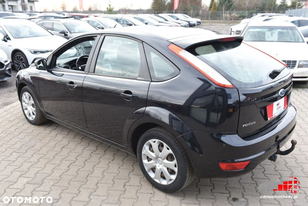 Ford Focus 1.4 Trend - 8