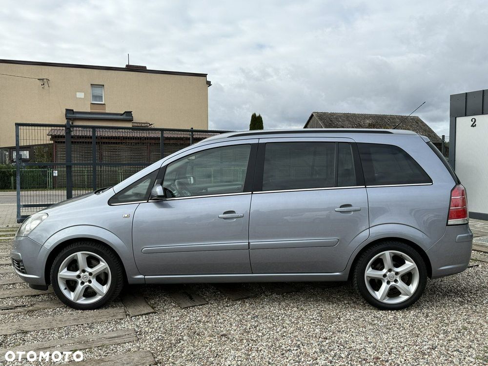 Opel Zafira - 23