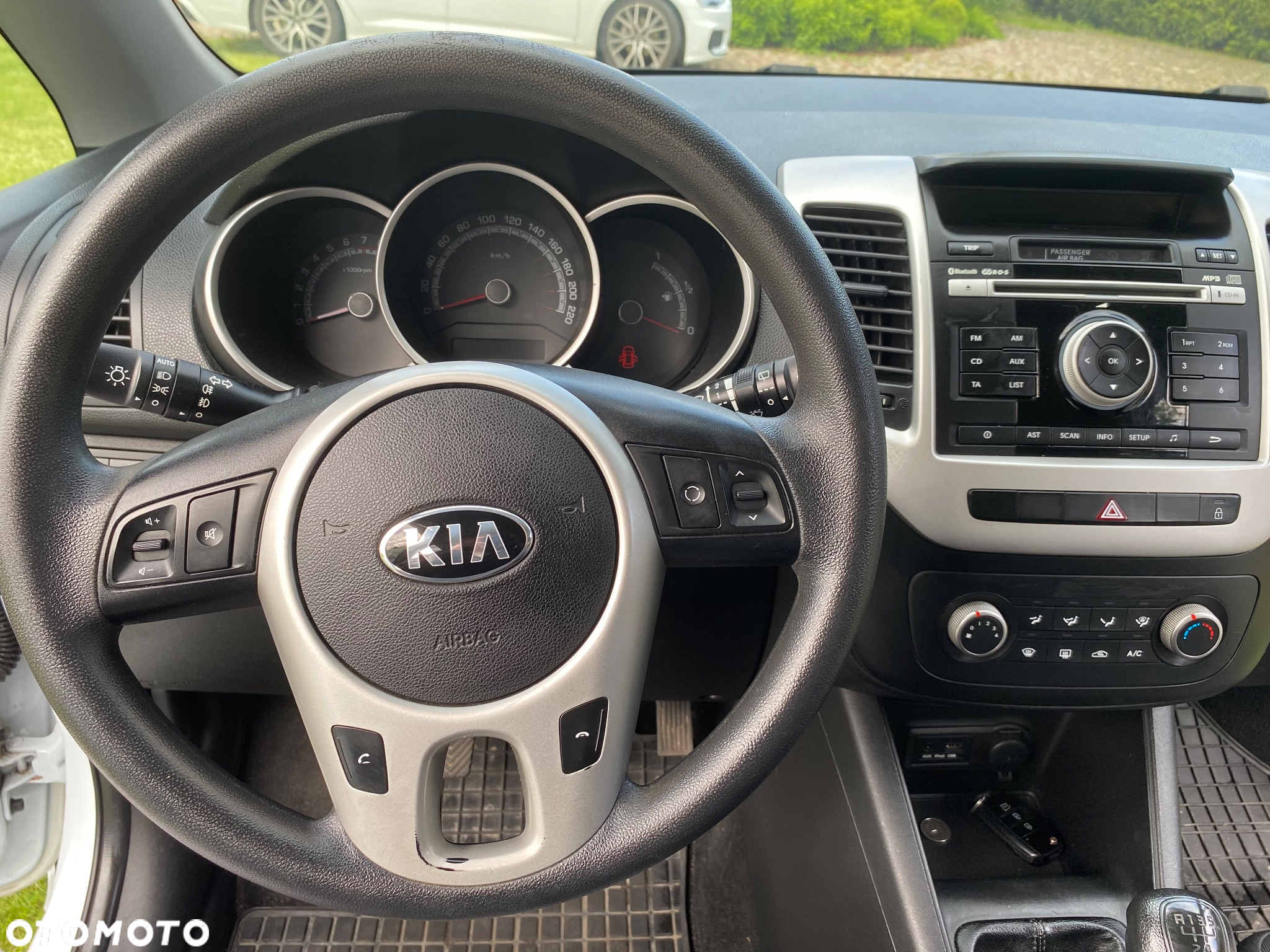 Kia Venga - 7