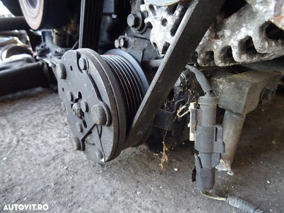 Compresor clima Ford Transit Connect 1.8 TDCI R3PA 66KW 90 CP - 1