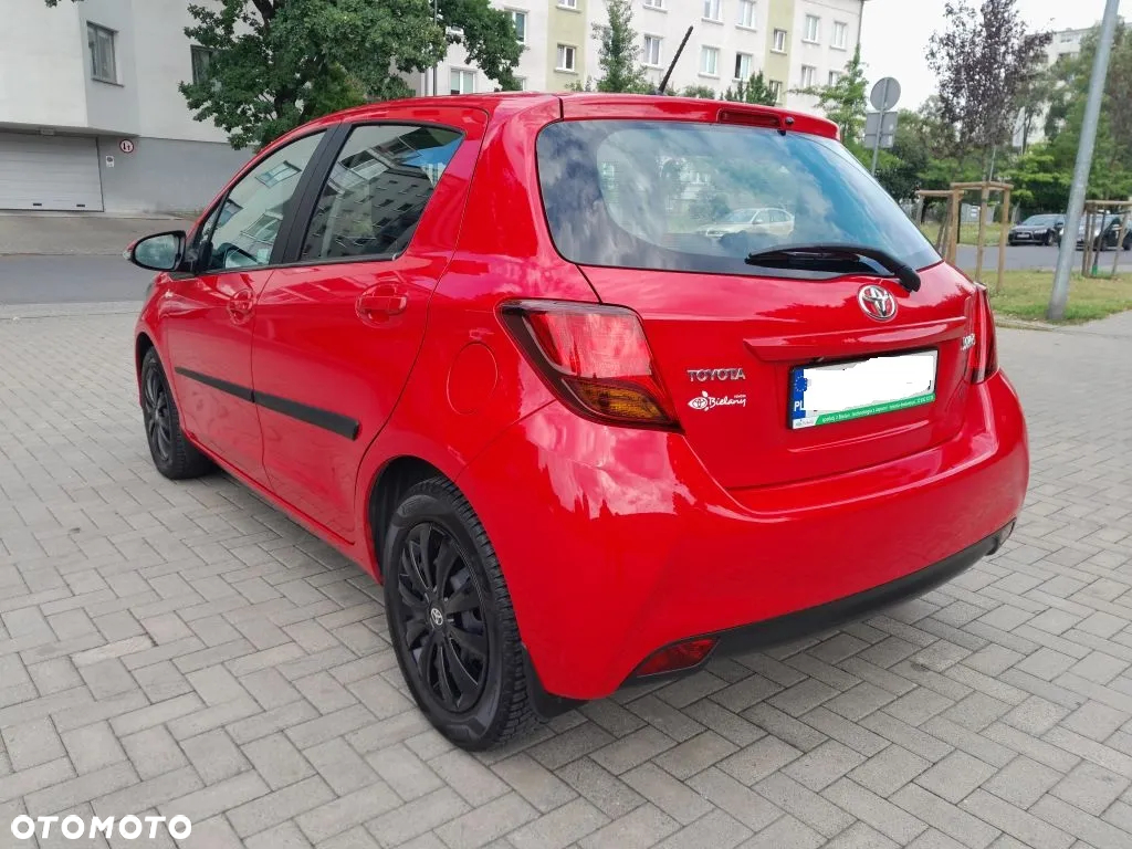 Toyota Yaris 1.33 Premium EU6 - 5