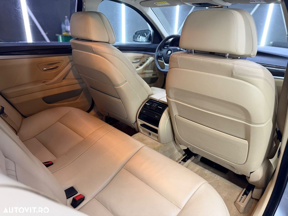 BMW Seria 5 520d xDrive Aut. Luxury Line - 36