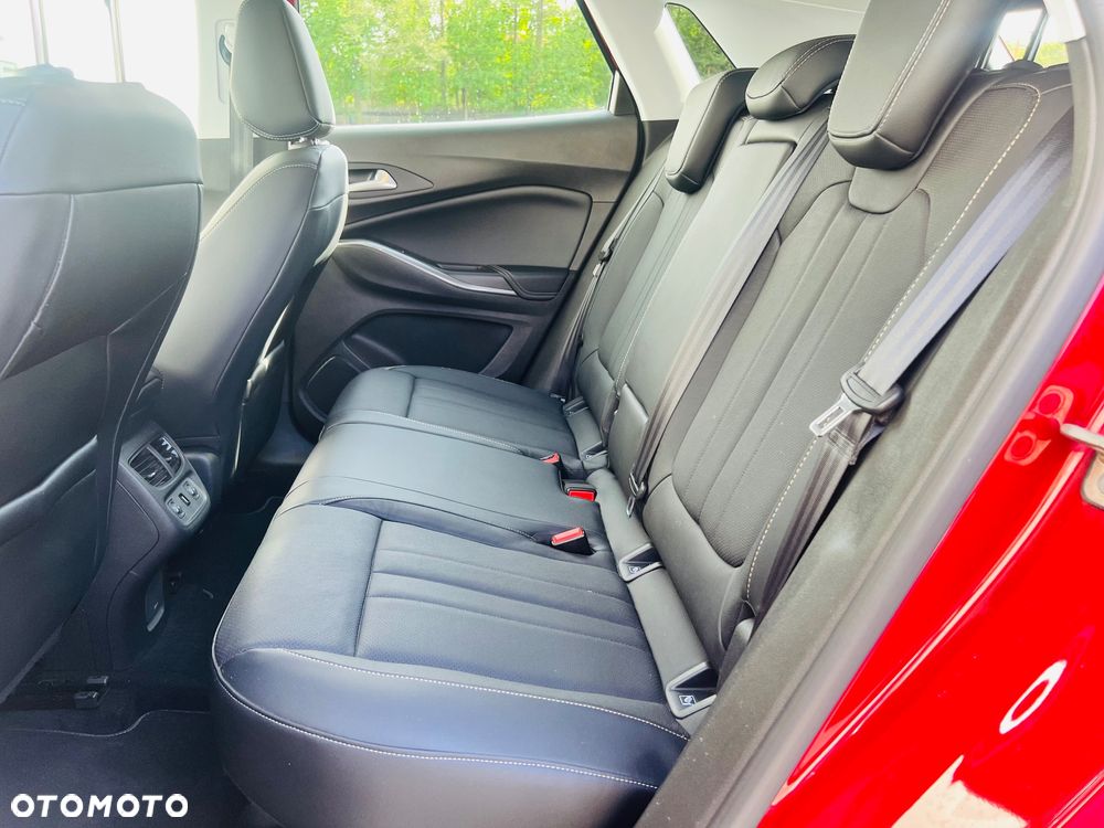Opel Grandland X 1.2 Start/Stop Business INNOVATION - 33