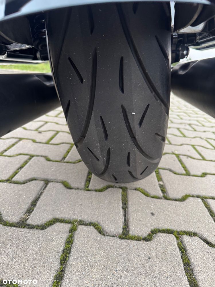 Harley-Davidson Touring Road Glide - 11