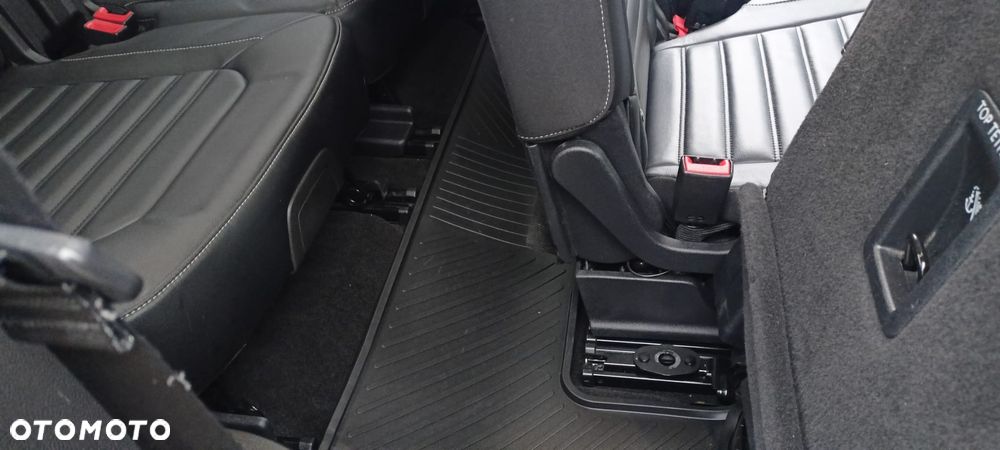 Ford Galaxy 2.0 TDCi Titanium - 36