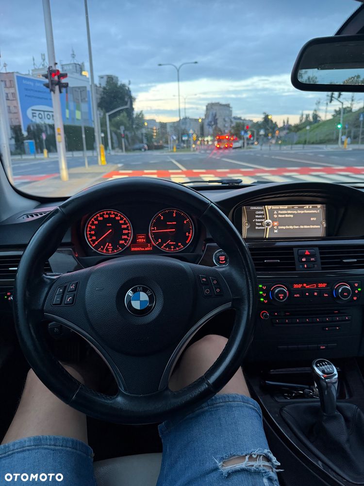 BMW Seria 3 320d - 32