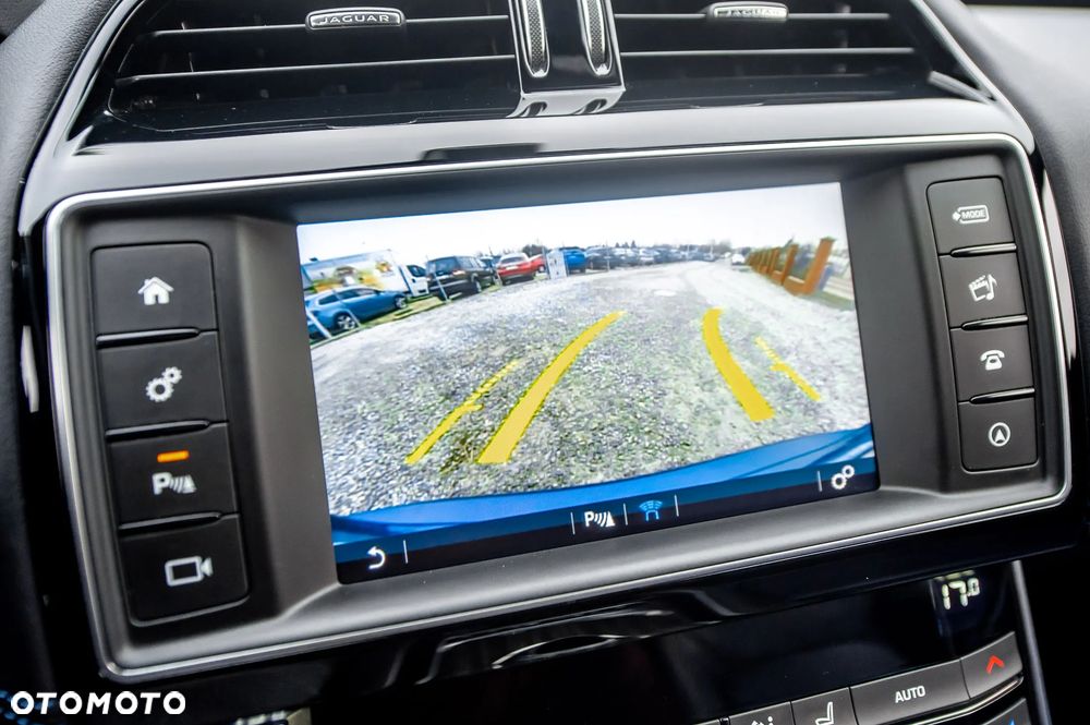 Jaguar XE 20d R-Sport Ingenium Edition - 33