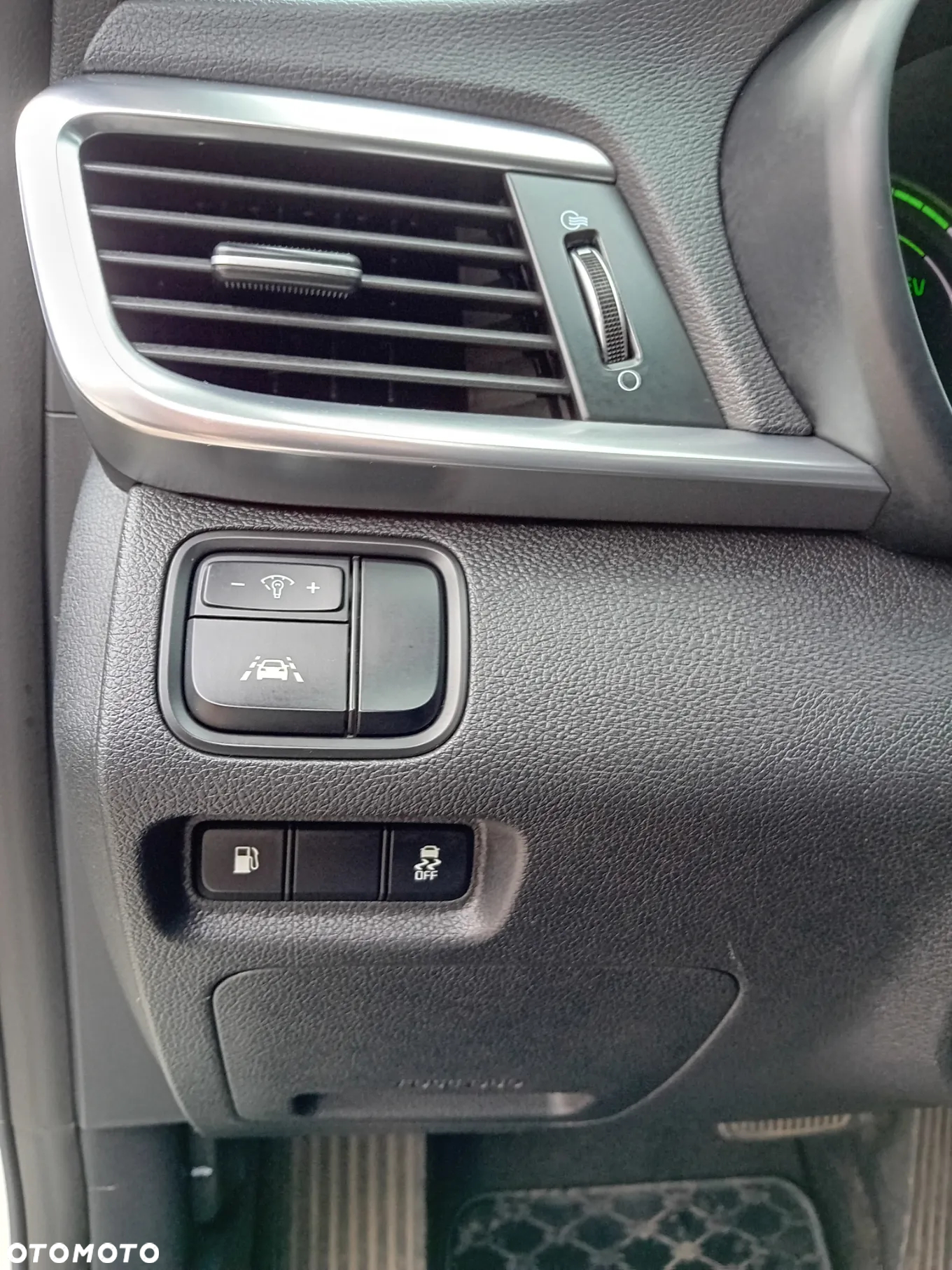 Kia Optima - 12
