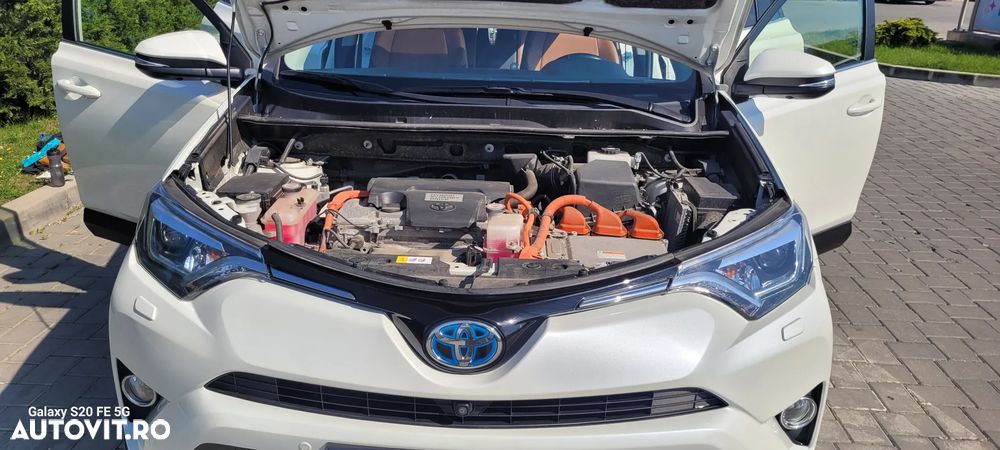 Toyota RAV4 2.5 VVT-i 4x4 Luxury - 8
