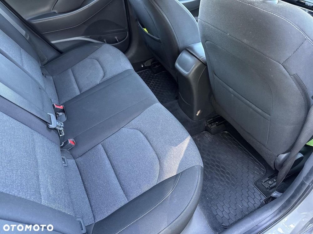 Hyundai i30 1.5 DPI Smart - 37