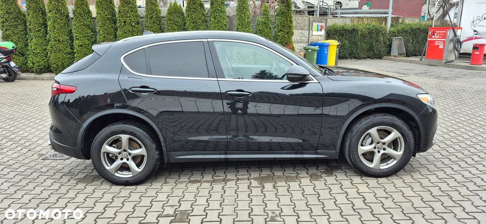 Alfa Romeo Stelvio - 4