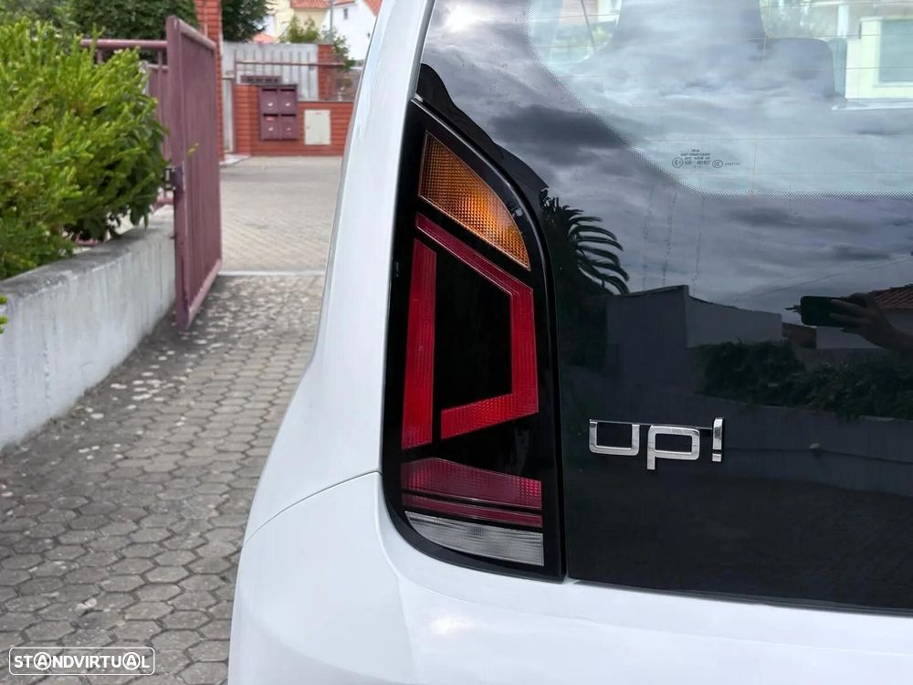 VW Up! 1.0 BMT Move - 24