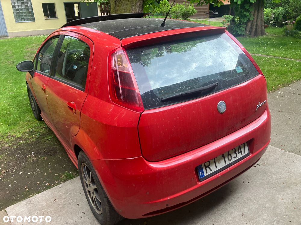 Fiat Punto 1.4 16V Dynamic - 5